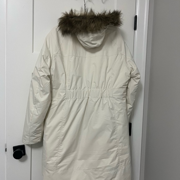XL women’s Windriver ivory white parka - Picture 2 of 5